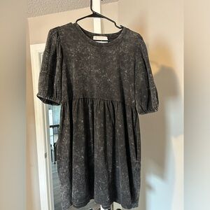 Leela & Lavender black wash- puff sleeve dress